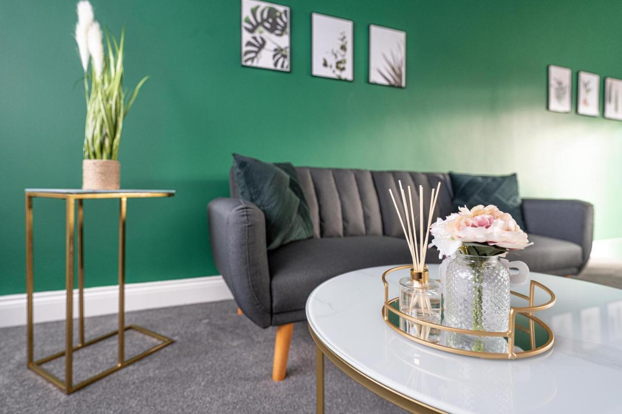 Contractor Accommodation Near Heathrow, Windsor Minutes From M4 سلوف المظهر الخارجي الصورة